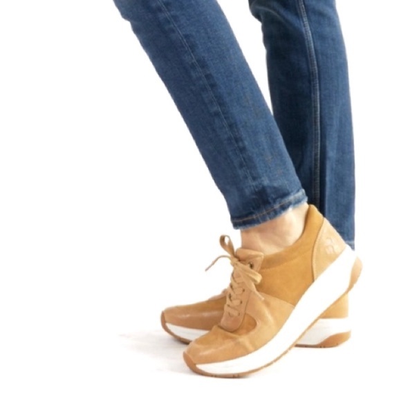 NEW!! Patricia Nash Women’s Milano LEATHER Lace Up sneakers - size 11M - Picture 9 of 9